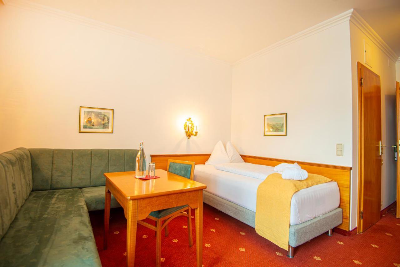 Hotel Germania Gastein - Ganzjaehrig Inklusive Alpentherme Gastein & Sommersaison Inklusive Gasteiner Bergbahnen Bad Hofgastein Bagian luar foto