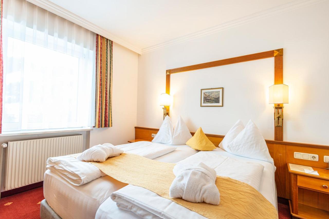 Hotel Germania Gastein - Ganzjaehrig Inklusive Alpentherme Gastein & Sommersaison Inklusive Gasteiner Bergbahnen Bad Hofgastein Bagian luar foto