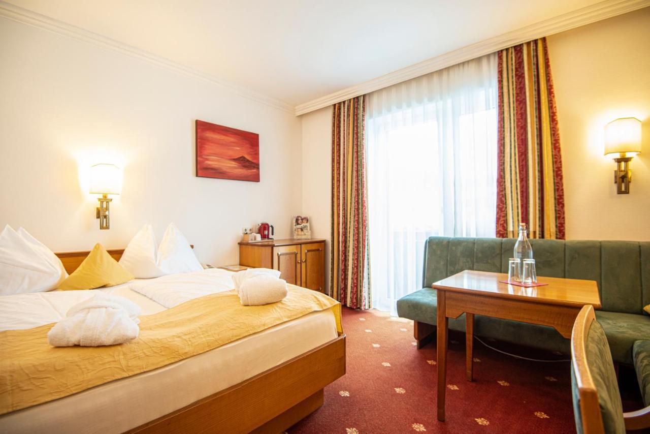 Hotel Germania Gastein - Ganzjaehrig Inklusive Alpentherme Gastein & Sommersaison Inklusive Gasteiner Bergbahnen Bad Hofgastein Bagian luar foto