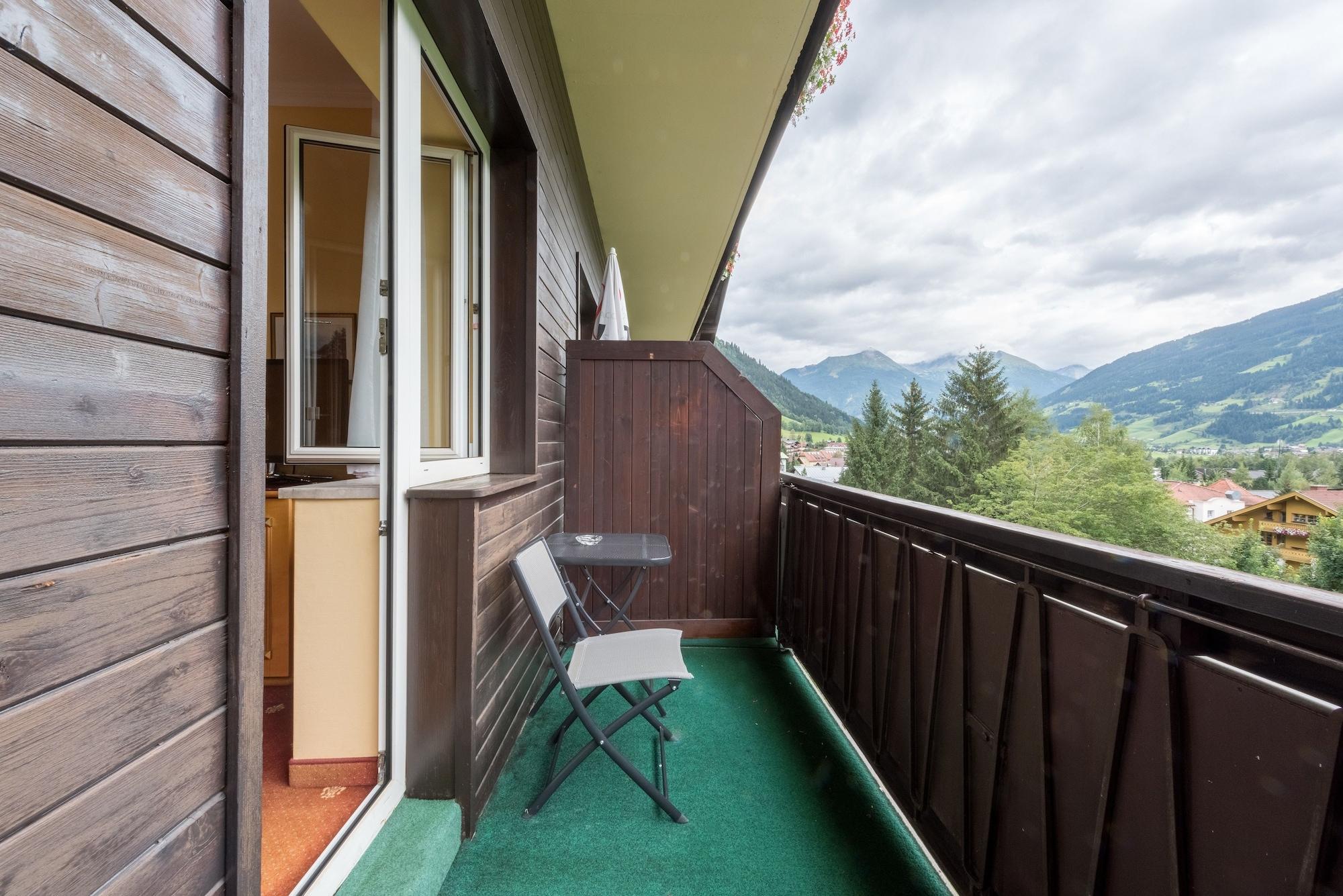 Hotel Germania Gastein - Ganzjaehrig Inklusive Alpentherme Gastein & Sommersaison Inklusive Gasteiner Bergbahnen Bad Hofgastein Bagian luar foto