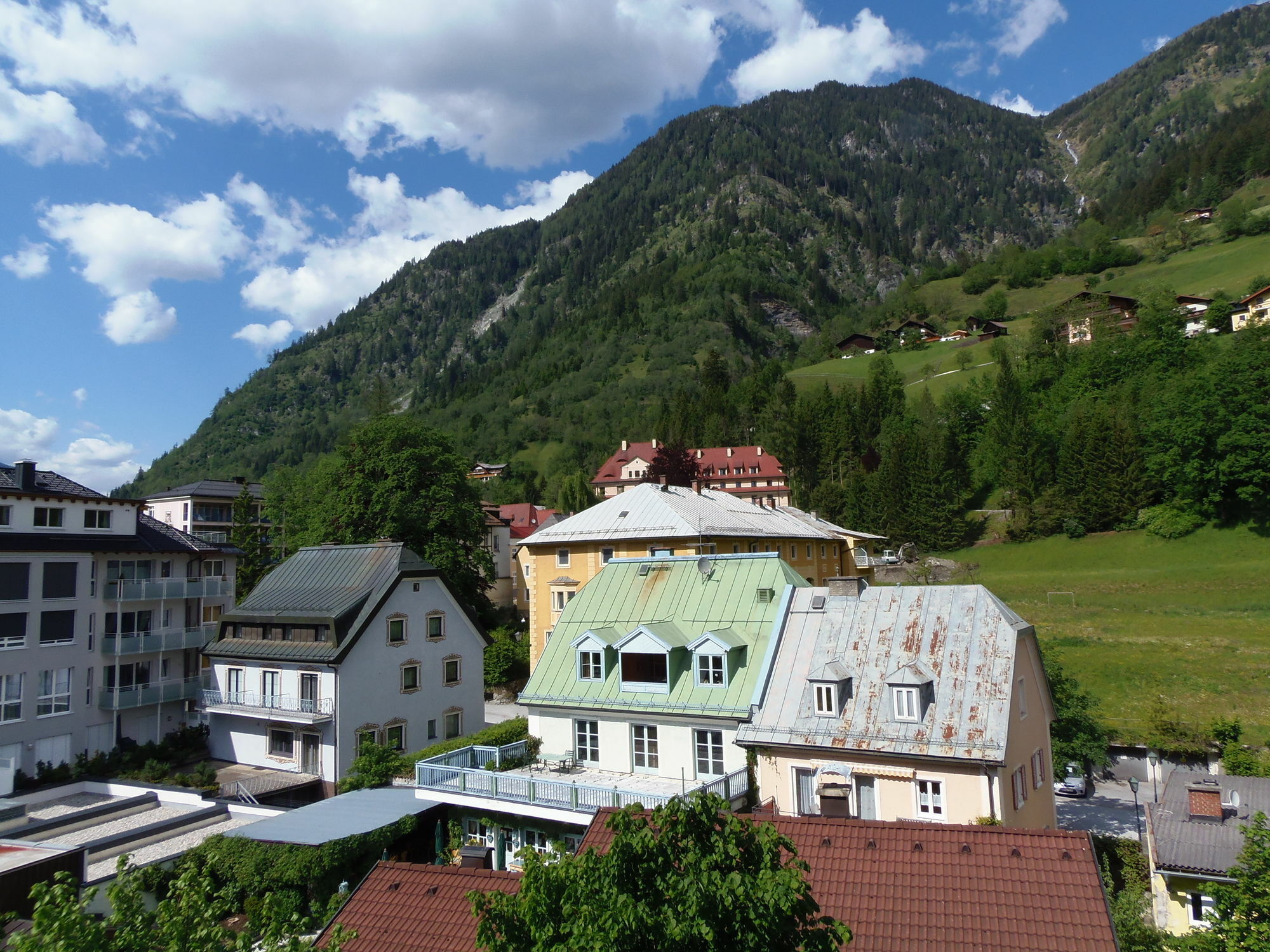 Hotel Germania Gastein - Ganzjaehrig Inklusive Alpentherme Gastein & Sommersaison Inklusive Gasteiner Bergbahnen Bad Hofgastein Bagian luar foto