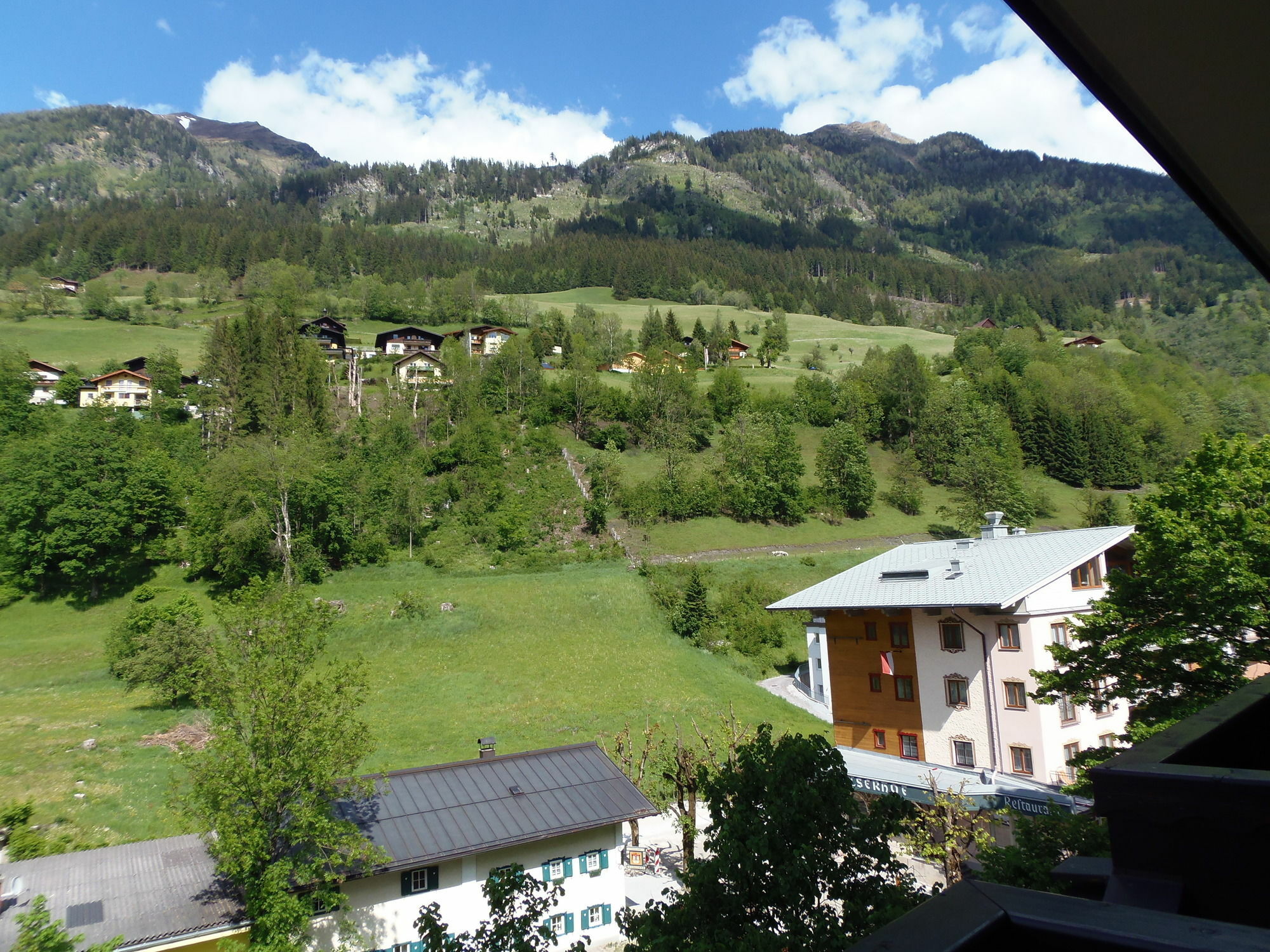 Hotel Germania Gastein - Ganzjaehrig Inklusive Alpentherme Gastein & Sommersaison Inklusive Gasteiner Bergbahnen Bad Hofgastein Bagian luar foto